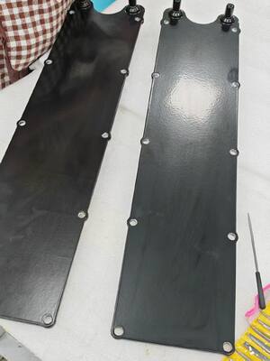 คุณภาพ 3003 เครื่อง CNC อลูมิเนียมเหลวเย็นจานเย็นสําหรับ EV แบตเตอรี่โมดูลการจัดการความร้อน โรงงาน